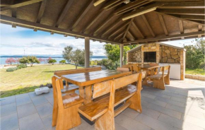 Stunning apartment in Banj with WiFi and 2 Bedrooms